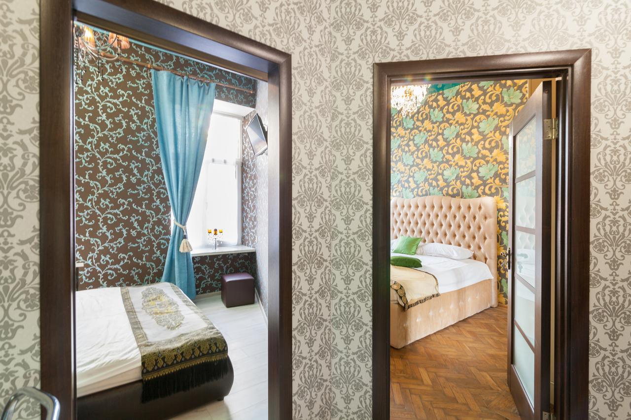Austrian Apartments Leopolli Near Railway Station Lviv Exterior photo